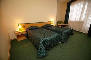 Гостиница Лагуна Магнитогорск Стандартный двухместный номер с 2 отдельными кроватями-5